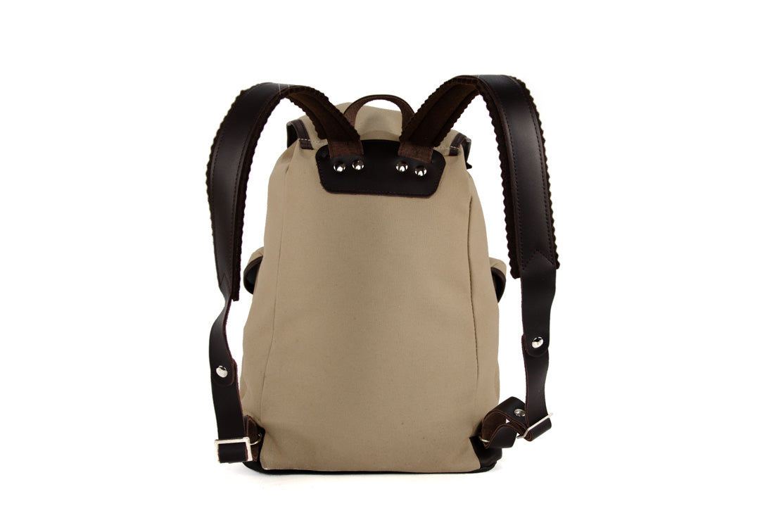 RU135LEDB Hiking and leisure trucksack 14 l Sand