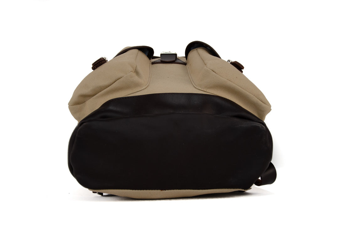RU135LEDB Hiking and leisure trucksack 14 l Sand