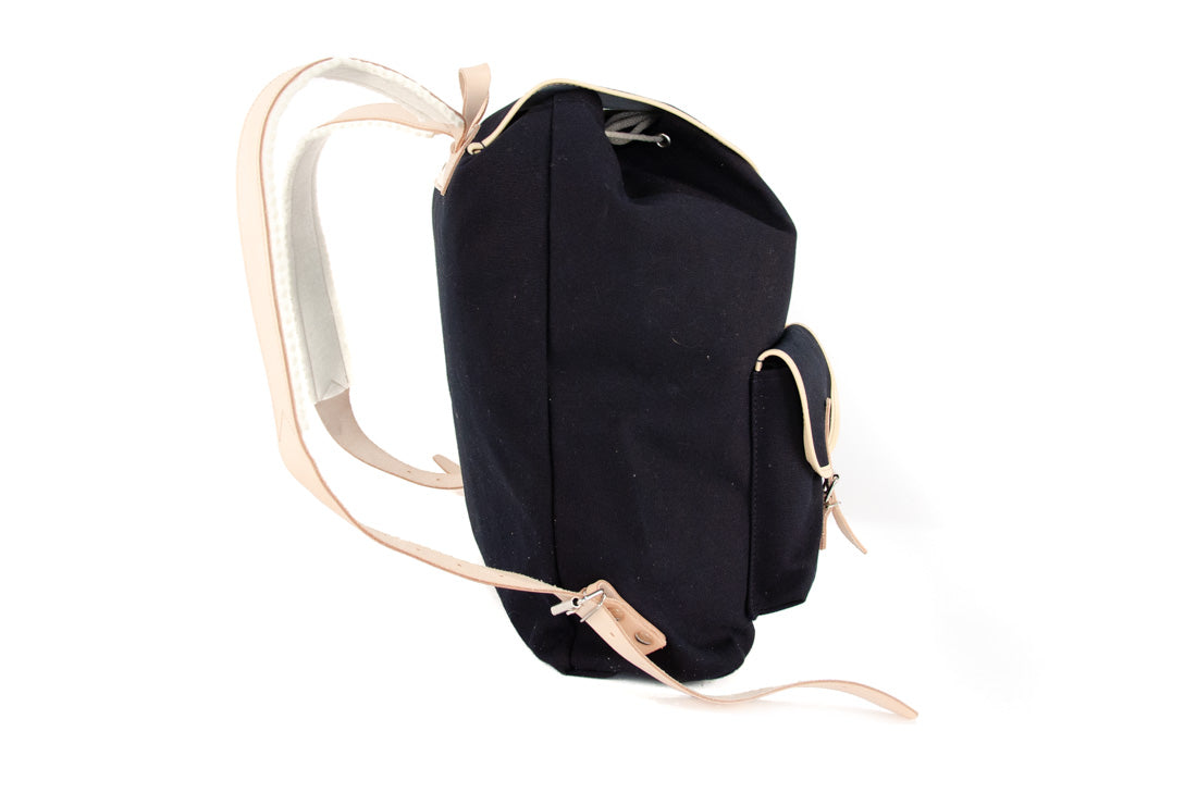 RU137DEPL cotton backpack black with light trim