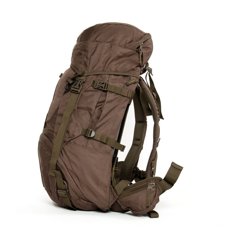 RU940 Rucksack mit gespanntem Netzrücken 35 L Oliv